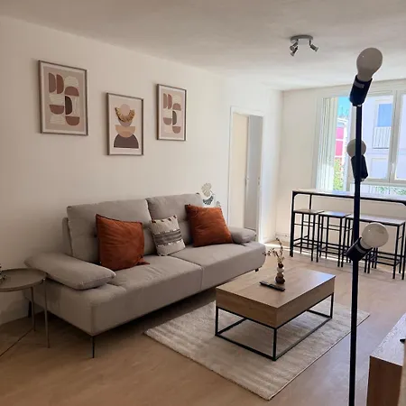 Apartament Grand T5 Climatise-4 Chambres-parking-tram 3min-8 Pers Montpellier