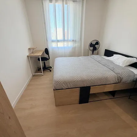 Appartement Grand T5 Climatise-4 Chambres-parking-tram 3min-8 Pers Montpellier