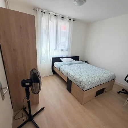 Apartament Grand T5 Climatise-4 Chambres-parking-tram 3min-8 Pers