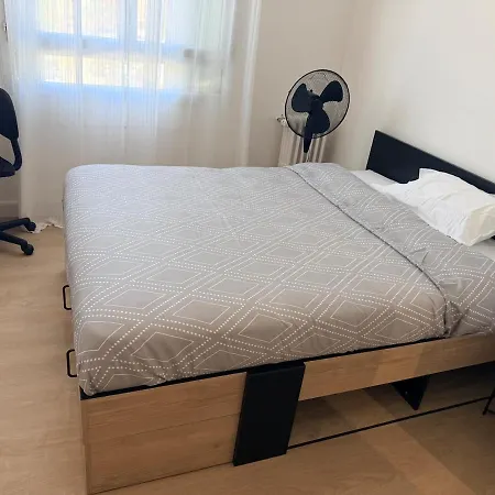 Grand T5 Climatise-4 Chambres-parking-tram 3min-8 Pers Apartament *